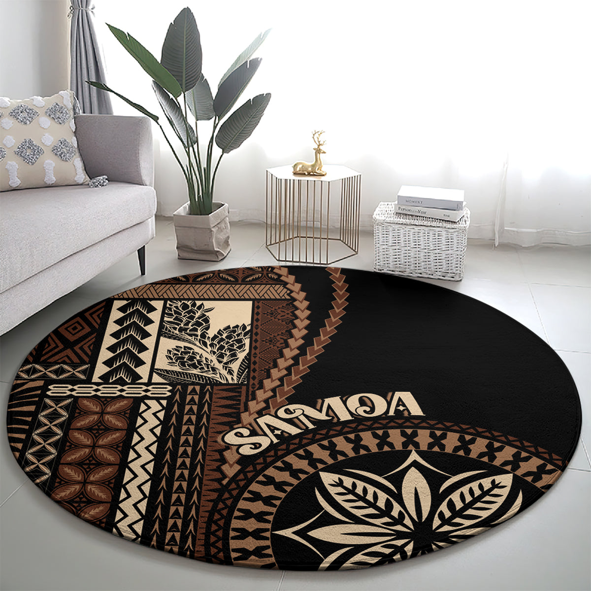Black round siapo motif rug with 'Samoa' lettering and large leaf-and-feather emblem