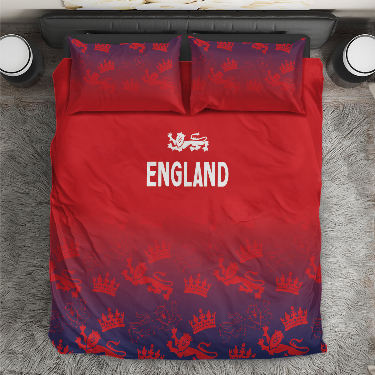 Red England duvet cover with matching pillowcases, crowned lion pattern