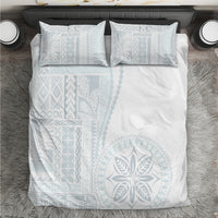 White duvet set with light-blue siapo pattern, heart design and two matching pillowcases