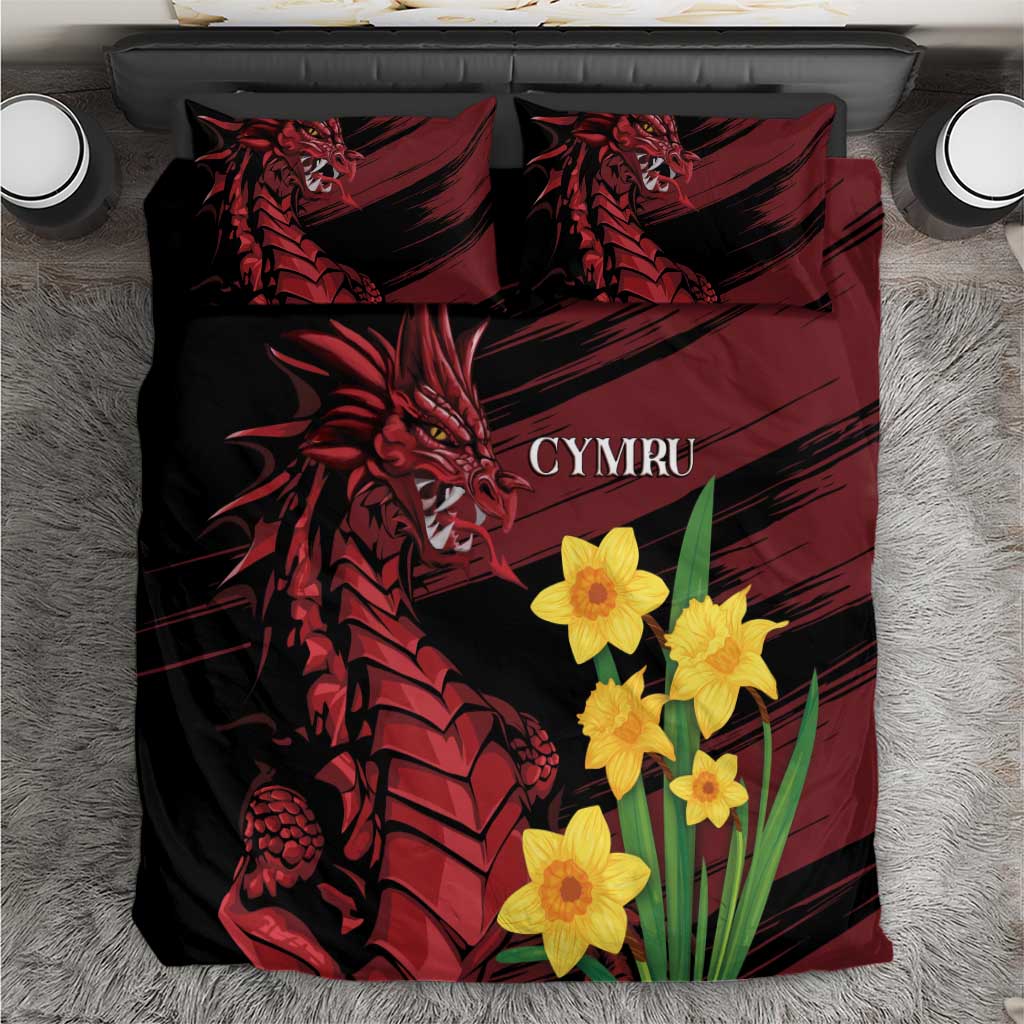 Black duvet and pillow set with red dragon, yellow daffodils, and 'CYMRU' text.