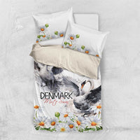 Top view white swan and daisy bedding set with matching pillowcases and duvet