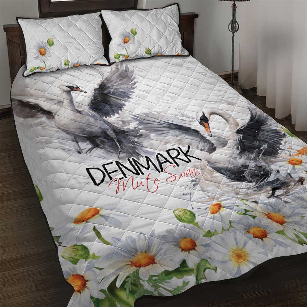 Denmark Mute Swan Quilt Bed Set Wth Chamomile Daisy Flowers