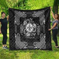 Personalized Monmouthshire Sir Fynwy Quilt Black Fleur-de-lis Celtic-inspired - Wonder Print Shop