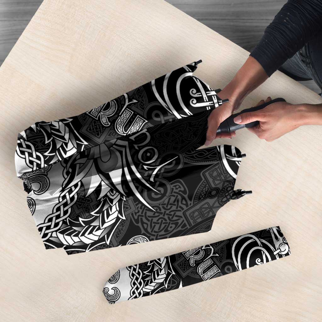Personalized Monmouthshire Sir Fynwy Umbrella Black Fleur-de-lis Celtic-inspired - Wonder Print Shop