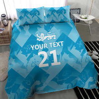 Blue duvet cover with “YOUR TEXT 21” and lion emblem, with two matching pillowcases