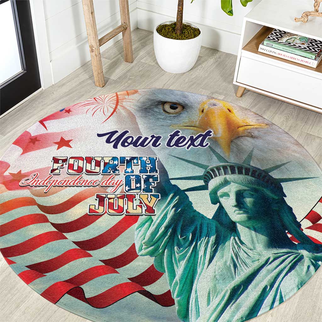 Round Independence Day carpet with Statue of Liberty and red, white, blue stripes