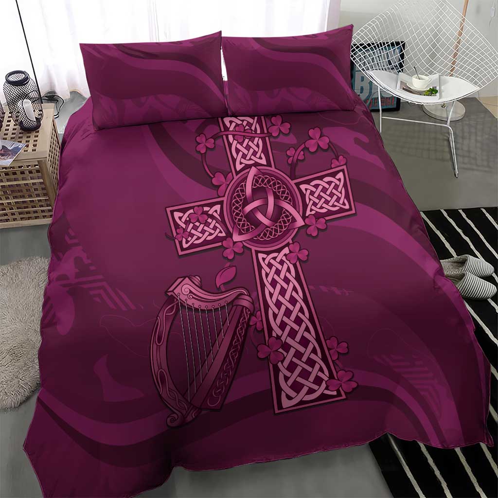 Maroon bedding set with large Celtic cross, harp and knot artwork, two pillowcases