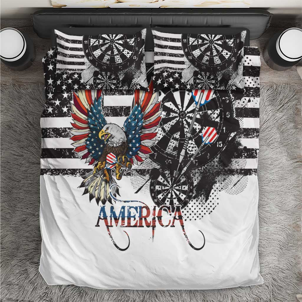 American bald eagle grunge bedding set with striped wings, darts graphic, and “AMERICA”