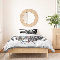 American bald eagle bedding set with white duvet, black-and-white stripes, and “AMERICA”