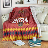 Red Campeon de Europa 2024 throw blanket with diamond hem and 'Your text' area