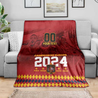 Red Campeon de Europa 2024 throw blanket with 'Your text' and diamond pattern hem