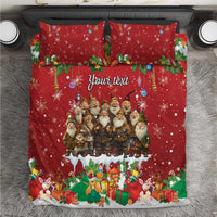 Red Christmas-themed duvet cover and pillowcases set with holiday character print