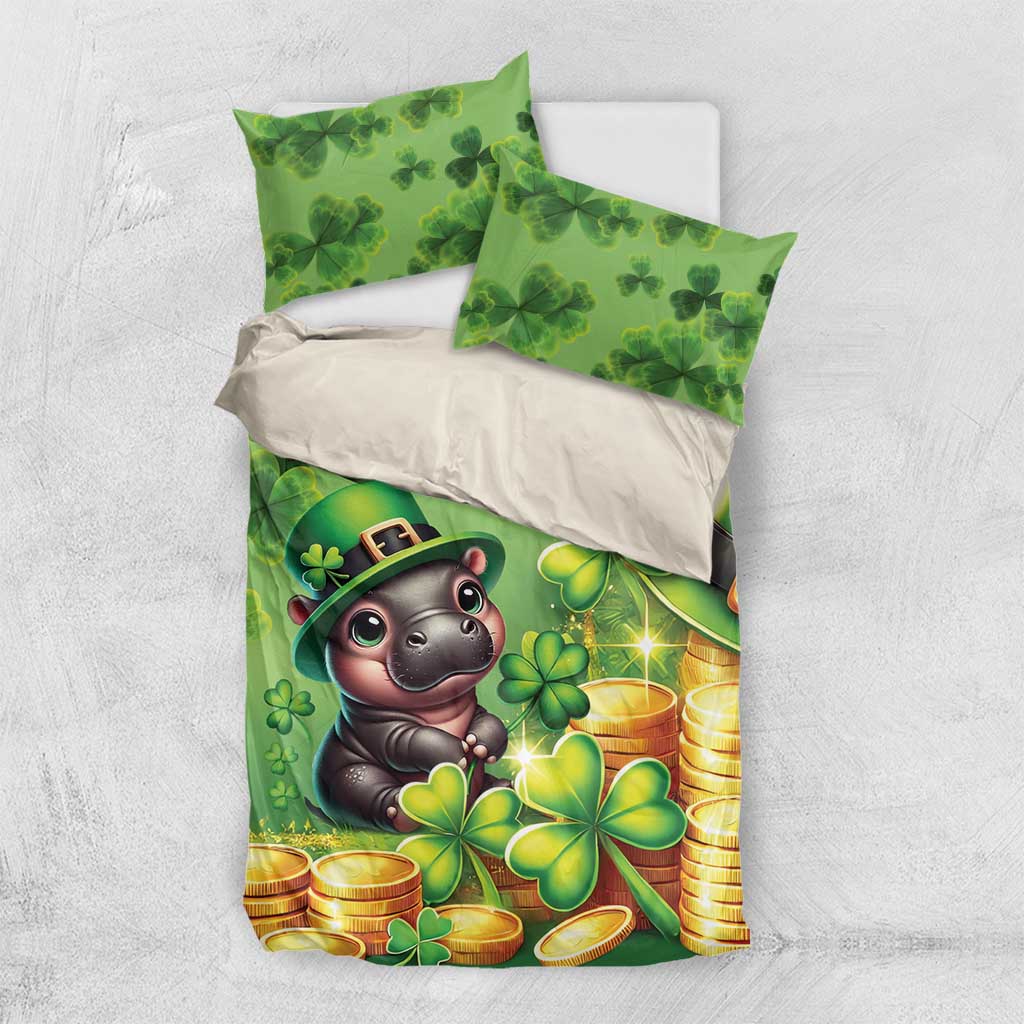 Green St. Patrick's Day duvet cover and pillowcases, cartoon dog with clovers and coins