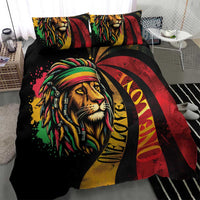 Duvet with close-up lion head graphic in reggae colors and matching pillowcases