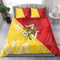 La Bandiera Sicilia quilt bedding set with yellow-and-red design and two matching pillowcases