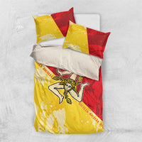 La Bandiera Sicilia bedding set with folded duvet and two pillows in yellow and red