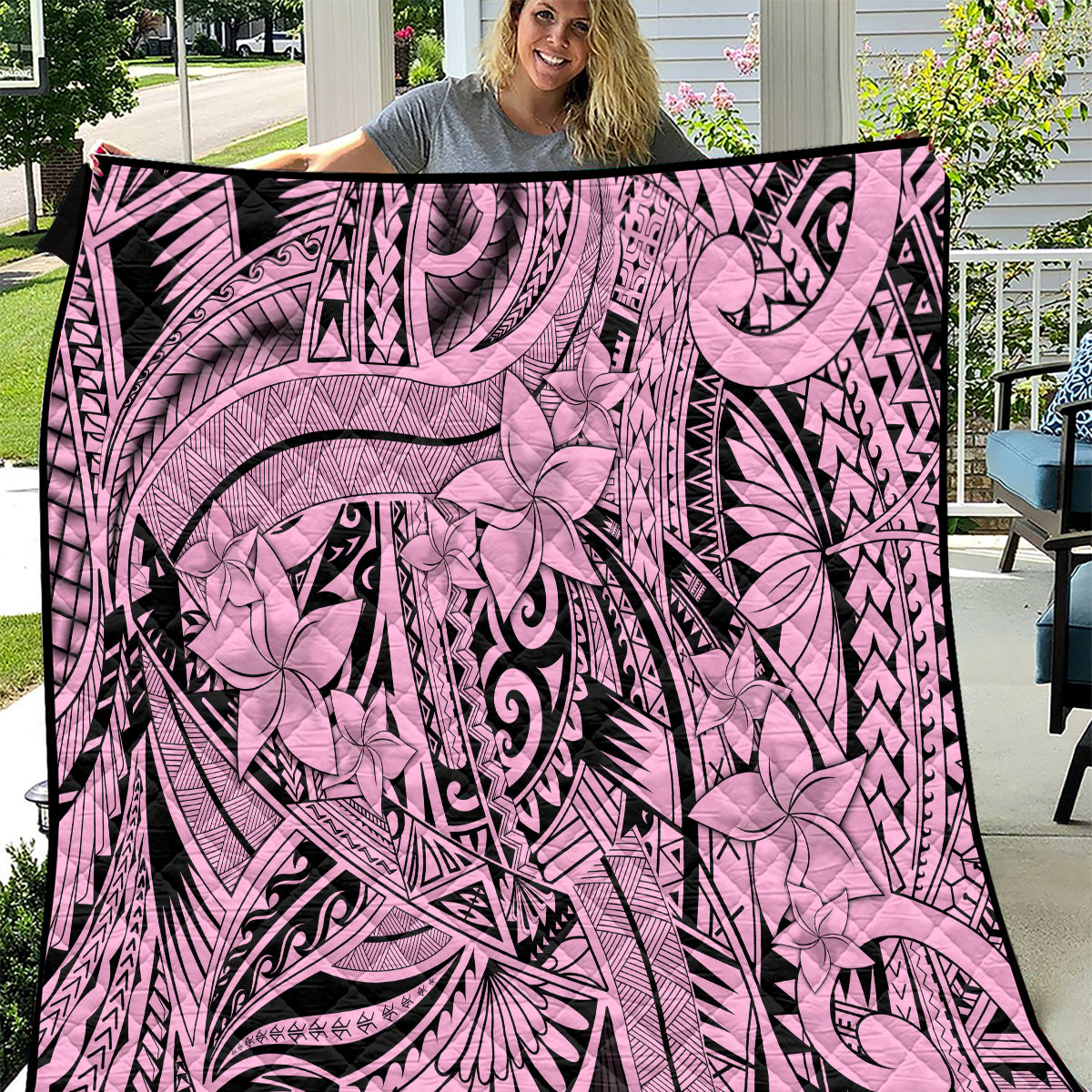 polynesia-quilt-tribal-polynesian-spirit-with-pink-pacific-flowers