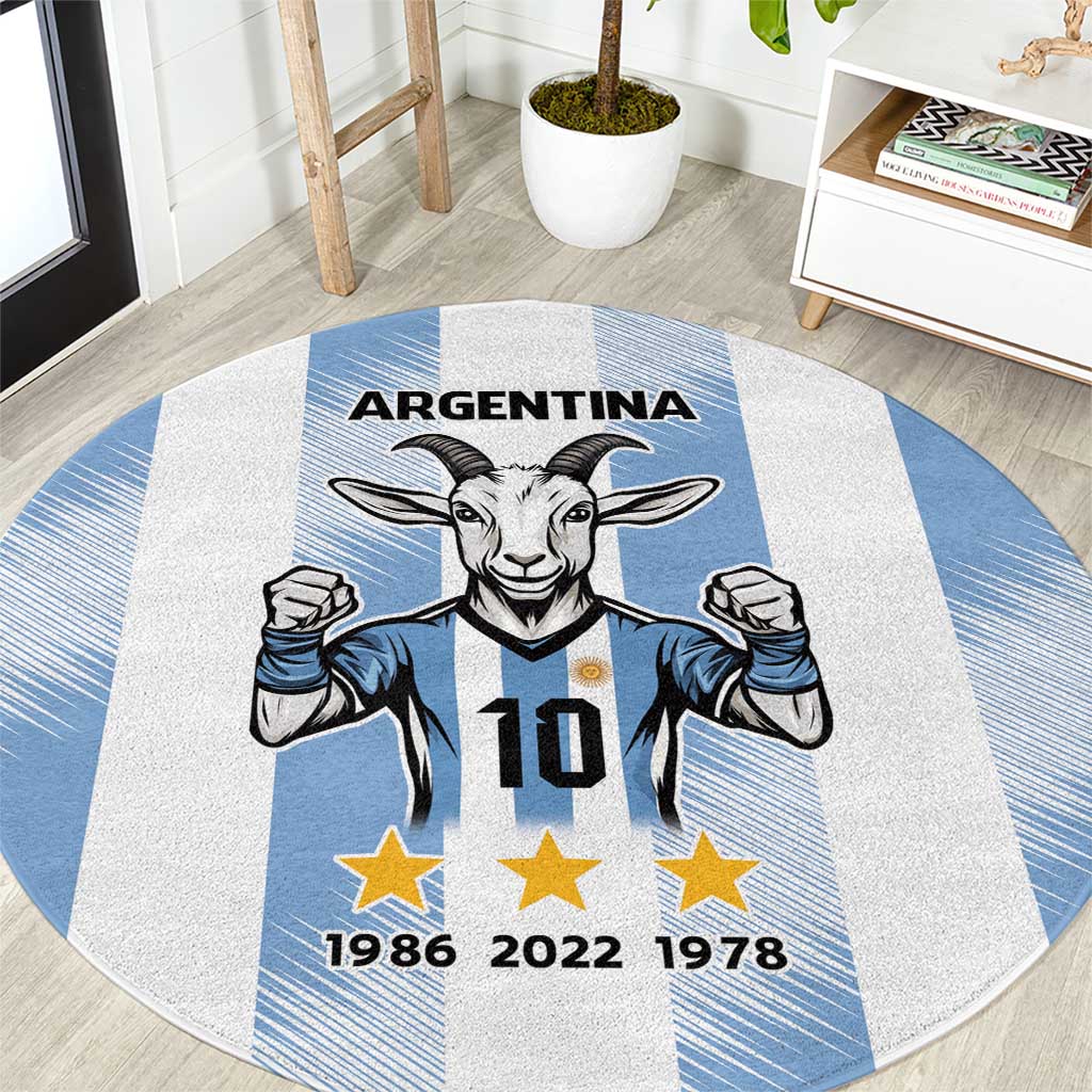 Round Argentina goat rug in blue/white with player 10 and years 1986 2022 1978