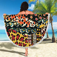 Round wild-animal beach blanket with patterned fabric and white fringe trim (150cm)