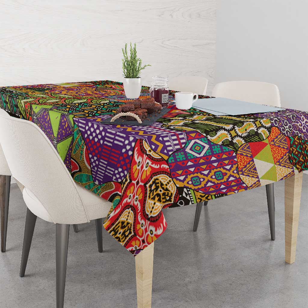 Multicolor ethnic motif tablecloth with colorful shapes and decorative pattern print