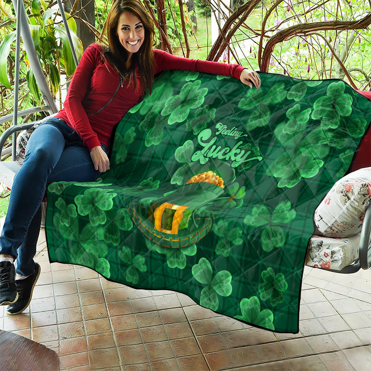Green clover quilt with 'Feeling Lucky' print and gold pot motif
