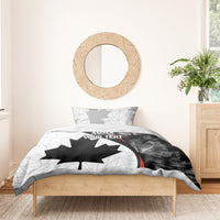 Black-and-white Canada Day duvet with maple leaf and red stripe, with two pillows