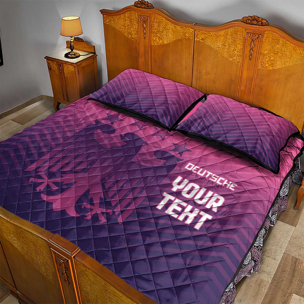 Pink and dark purple quilt bed set with 2 pillowcases, DEUTSCHE and YOUR TEXT prints
