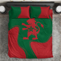 Red and green Morocco-themed bedding set with lion emblem and star pattern; 2 pillowcases