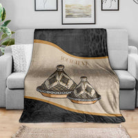Personalized throw blanket with tajine dish pattern, beige panel and dark side, gold trim