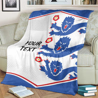 Customizable England football blanket, white with blue triple lions and red corner trim