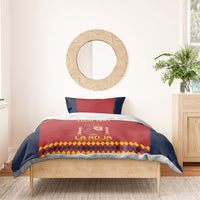 Red and navy Spain football duvet with 'YOUR TEXT' crest and yellow diamond trim
