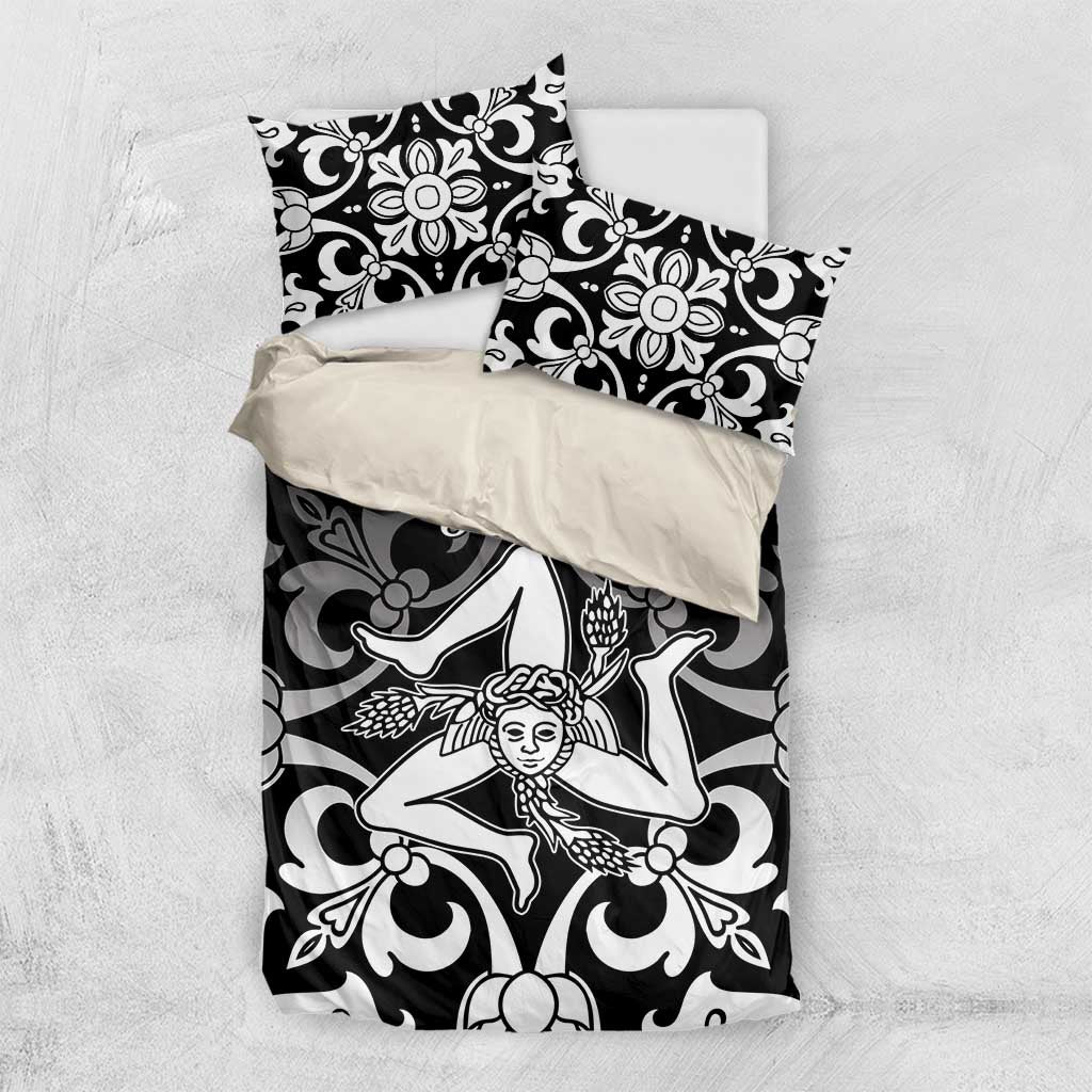 Black and white duvet cover bedding set with pillowcases, featuring baroque angel motif