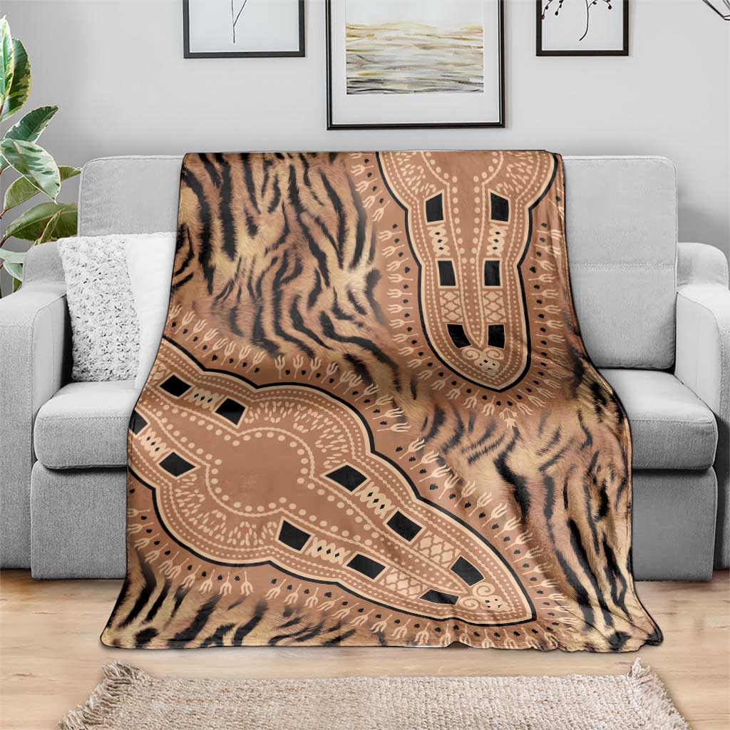 Tiger-striped dashiki patterned blanket in brown and beige with tribal medallion border