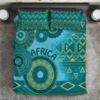 Blue teal tribal duvet with large circular medallion pattern and matching pillowcases