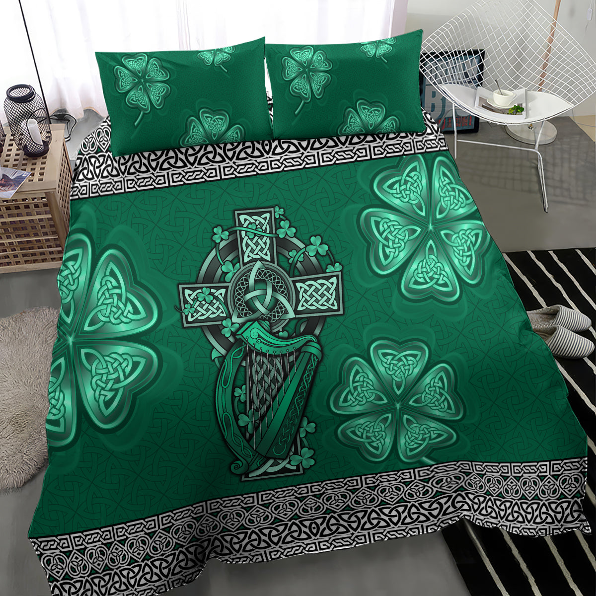 Green bedding set with Celtic cross and harp artwork, surrounded by shamrock motifs.