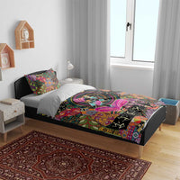 Bedding set with multicolor tribal print duvet and two pillow covers with dancer artwork