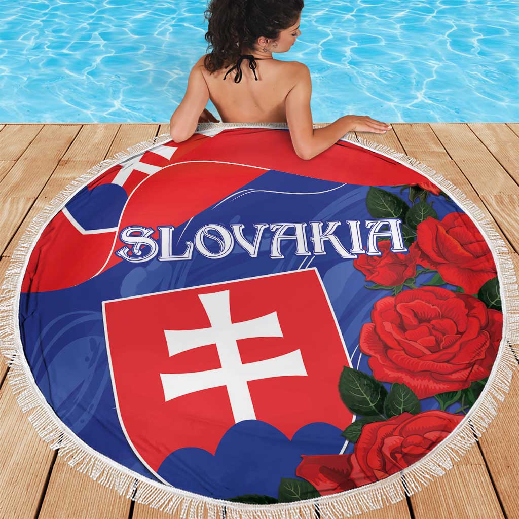 Round Slovak flag beach blanket with red roses and white fringed edge