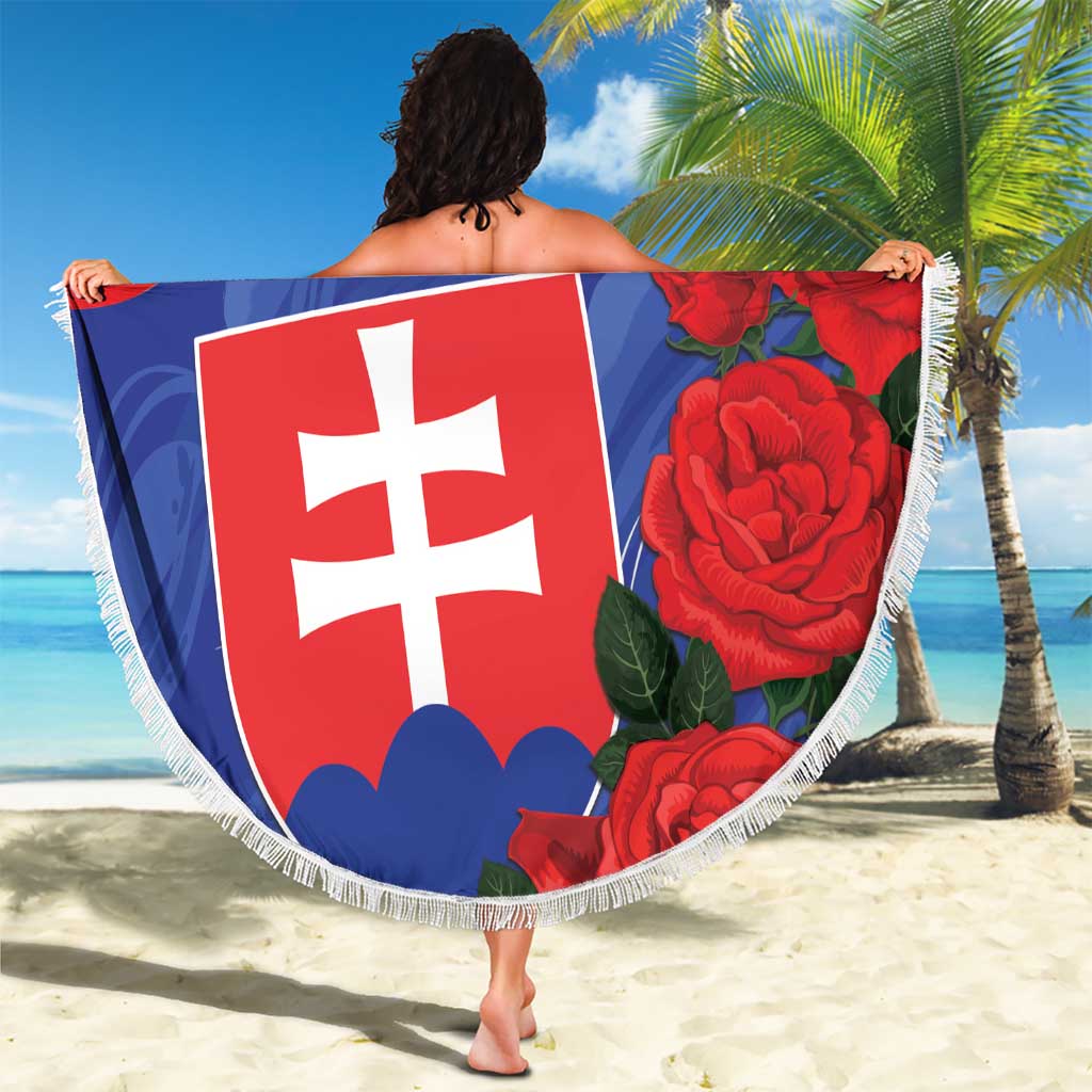Round beach blanket with Slovak shield flag and red roses, white fringed border