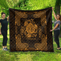 Personalized Anglesey Ynys Mon Quilt Gold Standing Stone Celtic-inspired - Wonder Print Shop