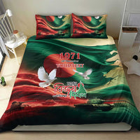 Green bedding set with flag art duvet cover and matching pillowcases, 1971 text