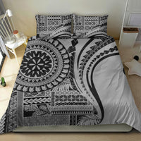 Black and white tribal bedding set, oversized circular design with striped patterns