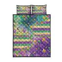 Mardi Gras quilt bed set with purple, green and gold fleur de lis pattern and bead details