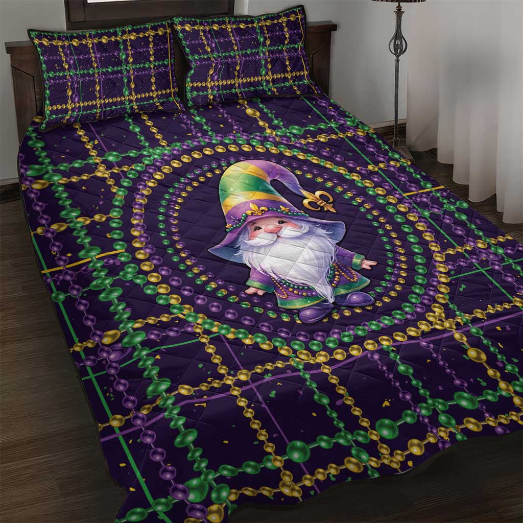 Mardi Gras Gnome Quilt Bed Set Beads Fleur de lis Symbol - Wonder Print Shop