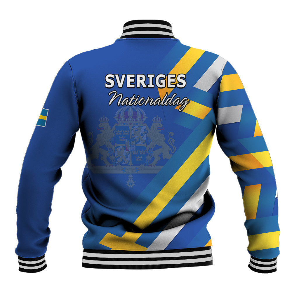 Blue baseball jacket back with ribbed hem, striped sleeves, SVERIGES Nationaldag text
