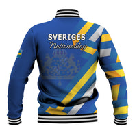 Blue baseball jacket back with ribbed hem, striped sleeves, SVERIGES Nationaldag text
