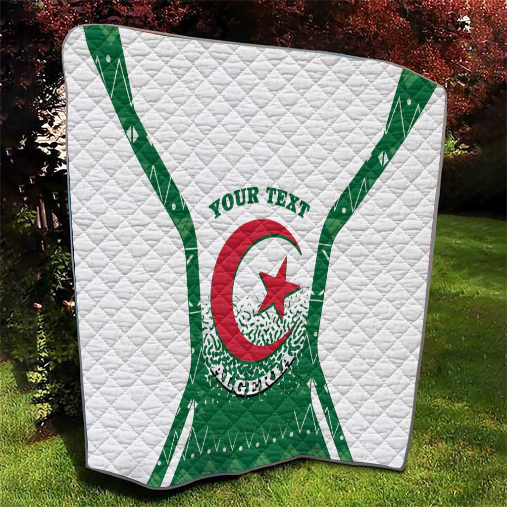 Personalized Algeria quilt coat of arms blanket, white quilt with green-and-red central emblem