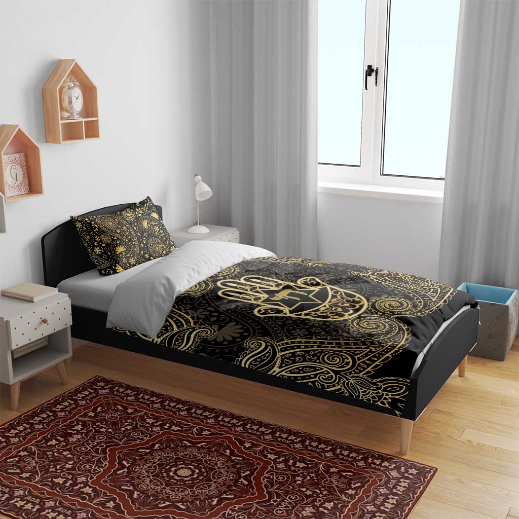 Jewish Hamsa Chai Bedding Set Gold Paisley Pattern