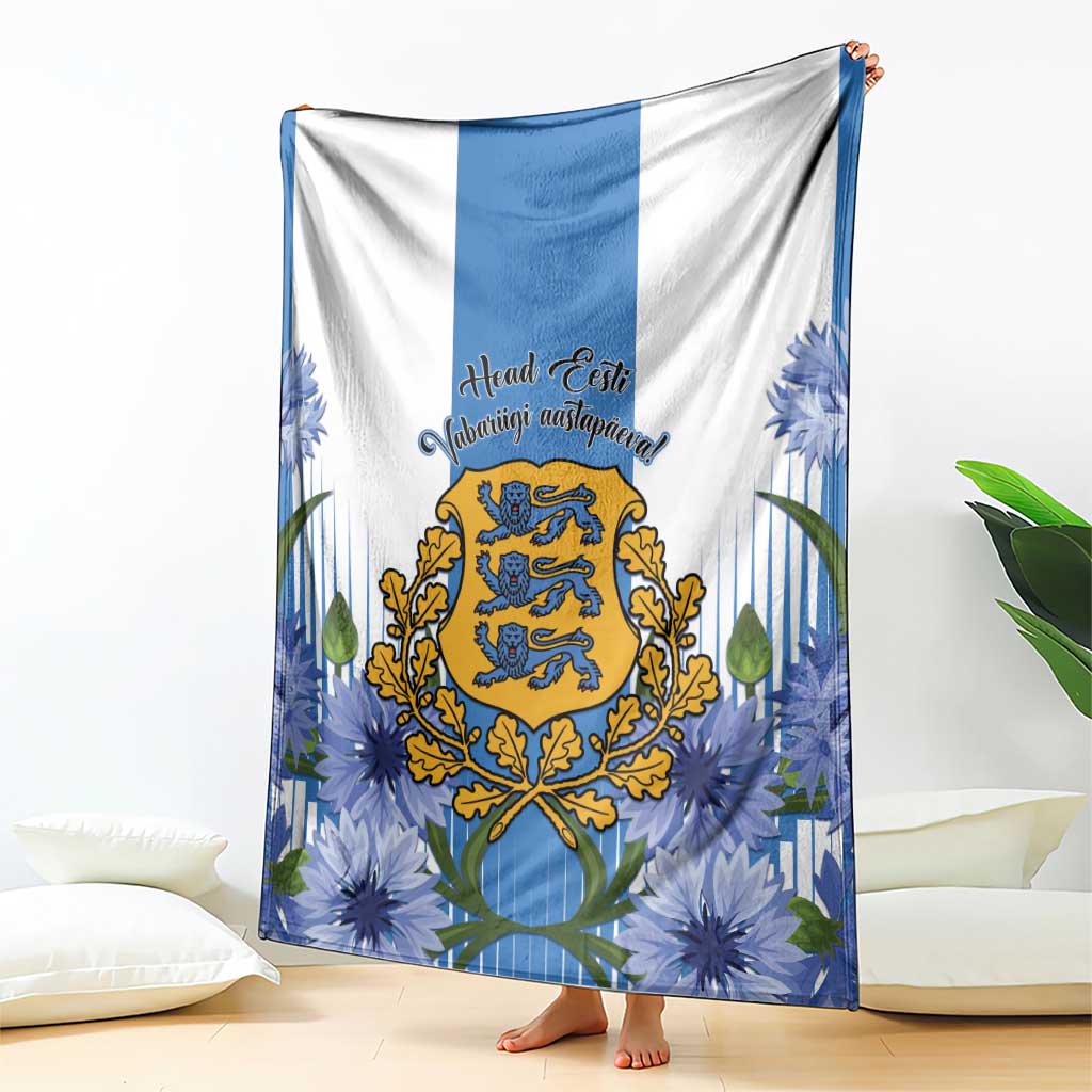Estonia Independence Day blanket with blue stripes, central crest and blue floral