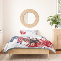 White bedding set with eagle and patriotic grunge stars-and-stripes duvet and pillowcase