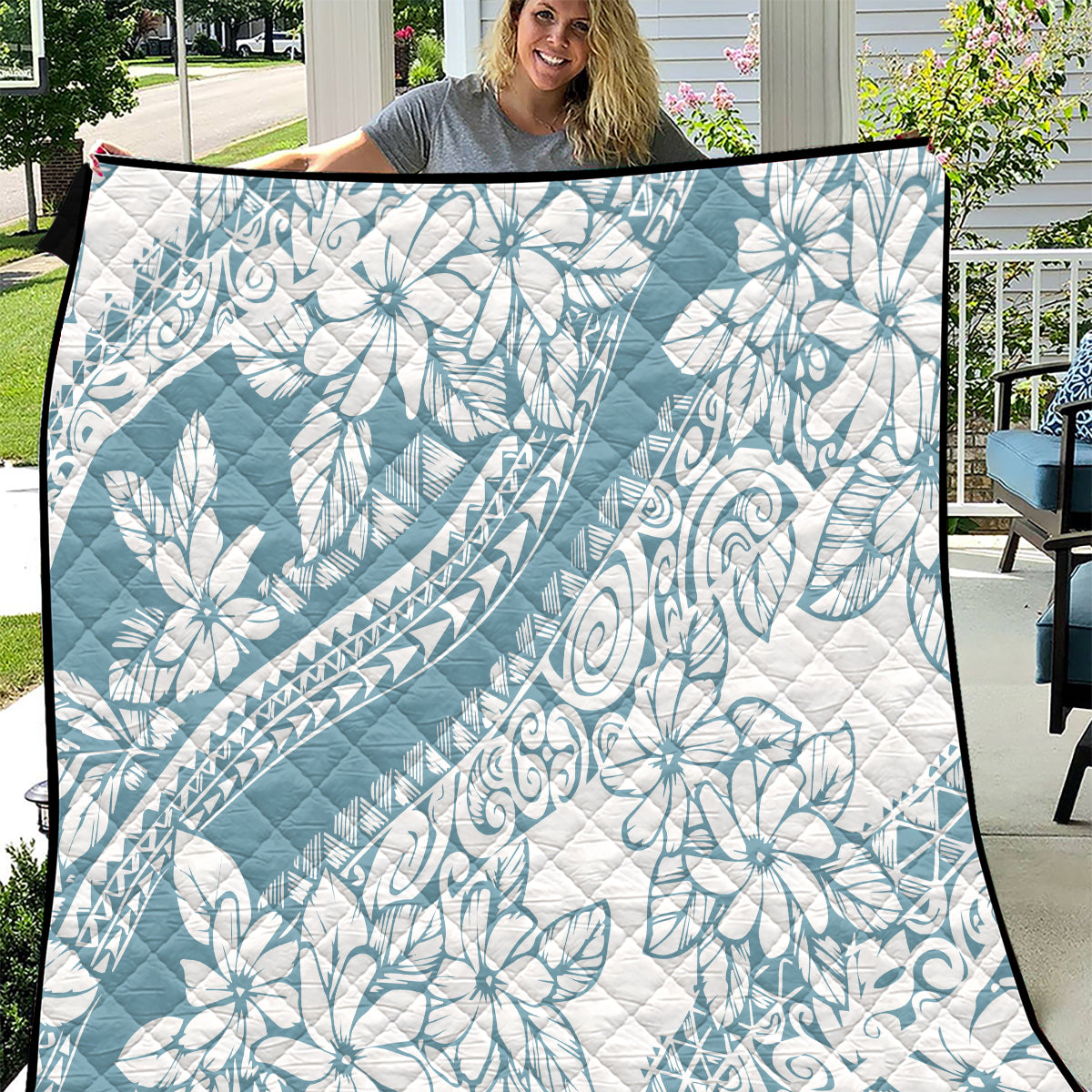 polynesia-quilt-polynesian-tropical-flowers-blue-pastel-vibes